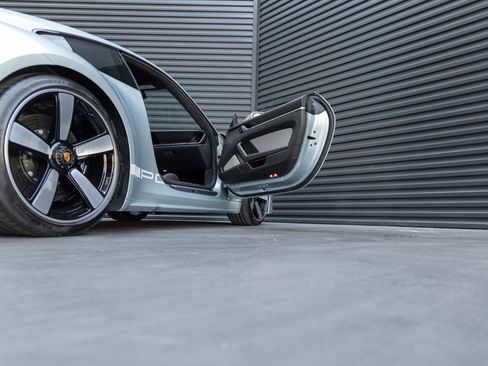 Certified 2023 Porsche 911 Sport Classic RWD image 41