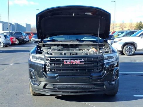 Used 2023 GMC Acadia SLE w/ Driver Convenience Package image 33