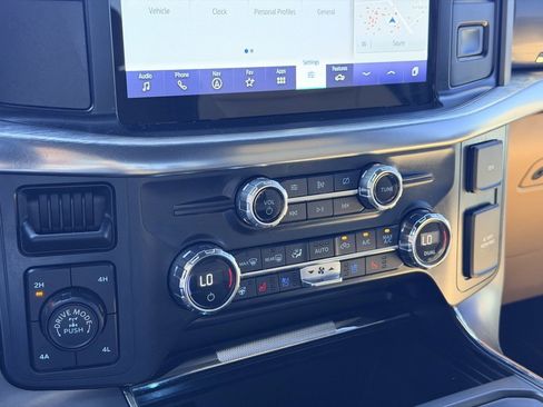 Used 2021 Ford F150 Lariat w/ Equipment Group 502A High image 24