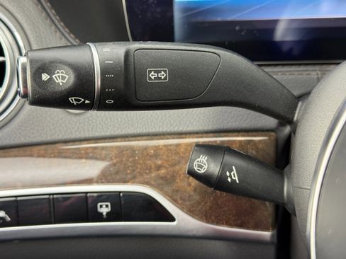 Used 2018 Mercedes-Benz S 560 Sedan image 20