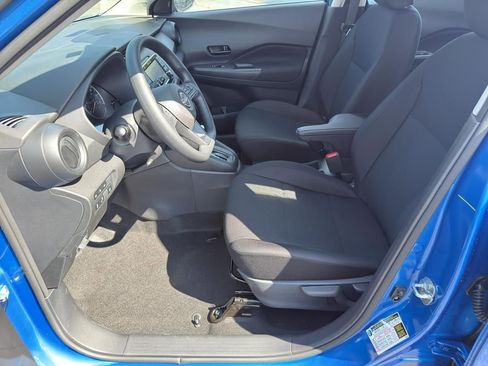 New 2025 Nissan Kicks Play S image 15