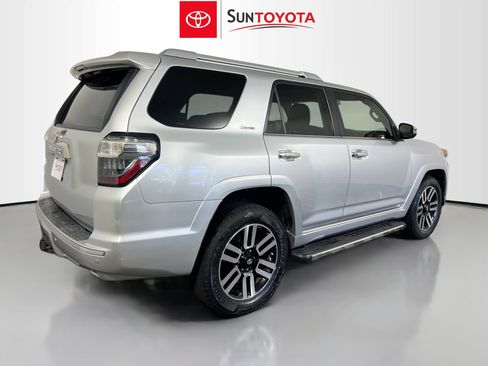 Used 2016 Toyota 4Runner Limited image 4
