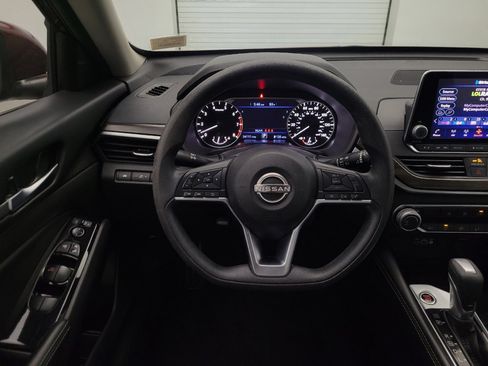 Used 2023 Nissan Altima 2.5 SV AWD/4WD image 22