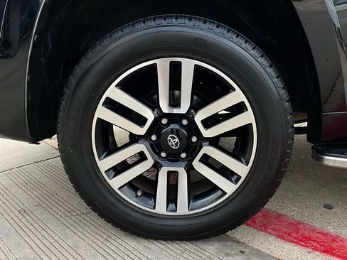 Used 2015 Toyota 4Runner Limited image 9