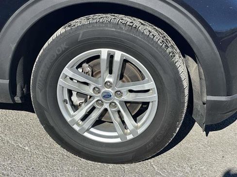 Used 2020 Ford Explorer XLT w/ Equipment Group 202A AWD/4WD image 29