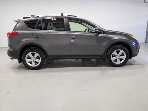 Used 2013 Toyota RAV4 XLE image 7