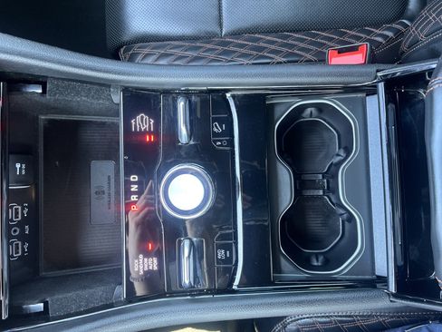 Used 2021 Jeep Grand Cherokee L Summit w/ Luxury Tech Group V image 49