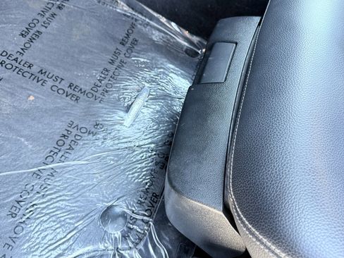 Used 2014 Mercedes-Benz E 350 Sedan image 19