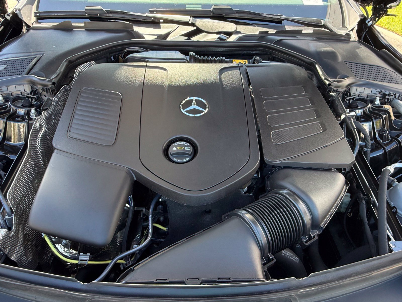 Used 2025 Mercedes-Benz C 300 Sedan image 41
