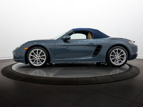Certified 2017 Porsche 718 Boxster image 21