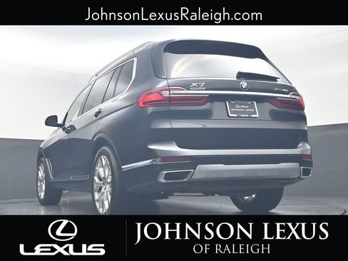 Used 2022 BMW X7 xDrive40i w/ Executive Package image 19