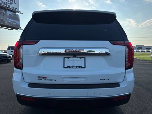 Used 2024 GMC Yukon SLT w/ SLT Luxury Package AWD/4WD image 5