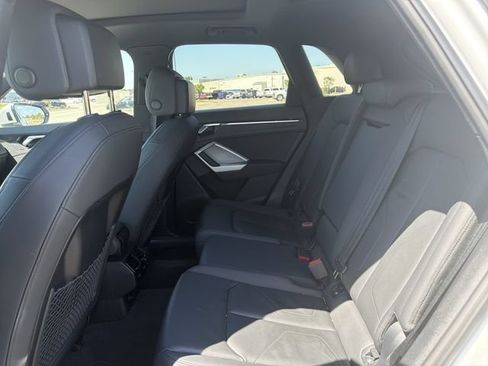 Used 2025 Audi Q3 2.0T Premium AWD/4WD image 12