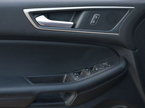 Used 2022 Ford Edge SEL w/ Convenience Package image 25