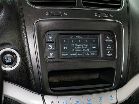 Used 2019 Dodge Journey SE w/ Connectivity Group image 14