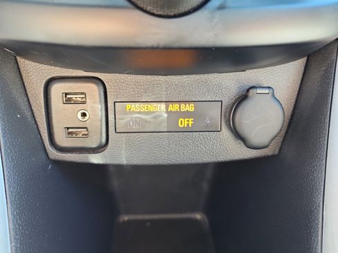 Certified 2020 Chevrolet Trax LT w/ LT Convenience Package image 14