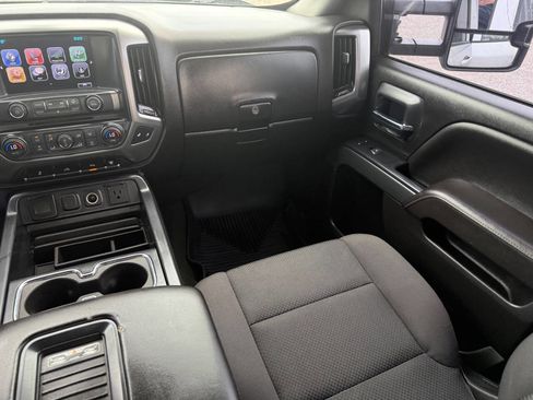 Used 2017 Chevrolet Silverado 2500 LT w/ LT Fleet Convenience Package AWD/4WD image 32