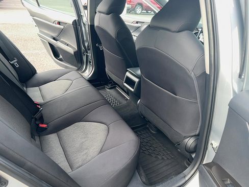Used 2022 Toyota Camry LE image 21