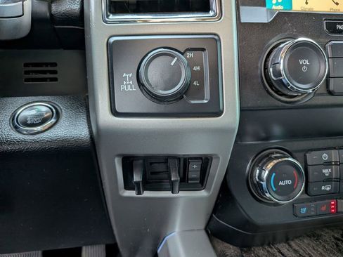 Used 2019 Ford F250 Lariat w/ Lariat Ultimate Package image 25