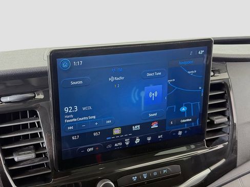 Used 2024 Ford Transit 350 XLT image 33