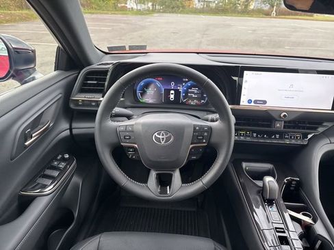 Certified 2026 Toyota Crown XLE image 23