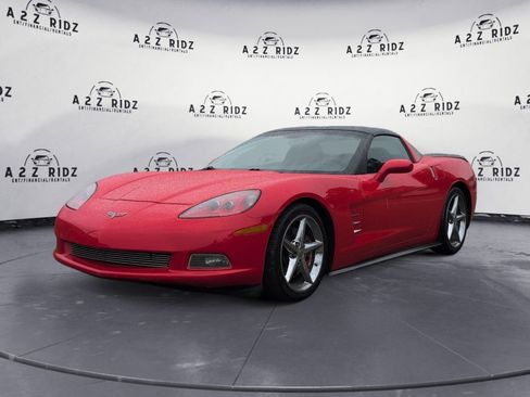 Used 2011 Chevrolet Corvette Coupe w/ Roof Package image 3