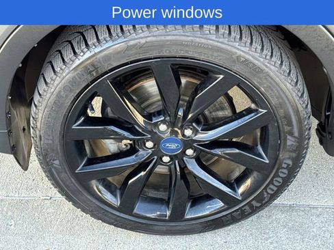 Used 2019 Ford Escape SE image 12