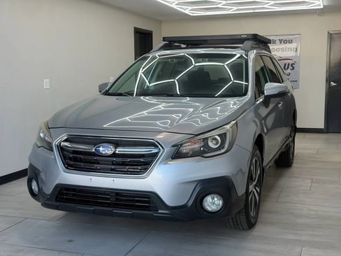 Used 2018 Subaru Outback 2.5i Limited AWD/4WD image 1