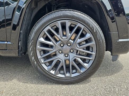 Certified 2023 Jeep Compass High Altitude AWD/4WD image 9