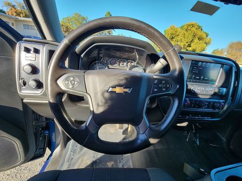 Used 2018 Chevrolet Silverado 1500 LT w/ All Star Edition image 11
