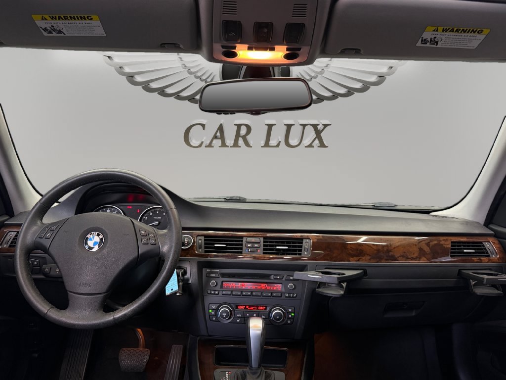 Used 2010 BMW 335i Sedan RWD image 11
