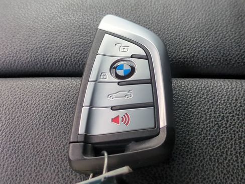 Used 2022 BMW X5 xDrive45e w/ Premium Package AWD/4WD image 31
