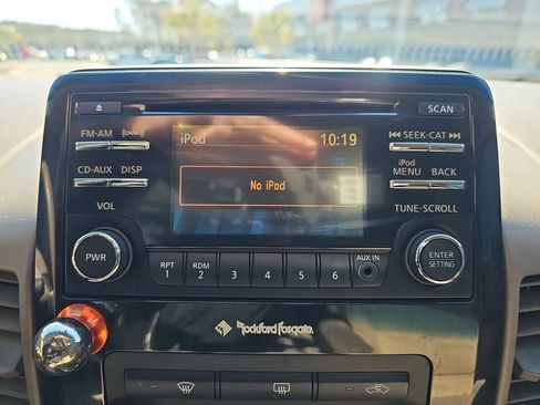 Used 2013 Nissan Titan SV w/ SV Premium Utility Pkg image 24