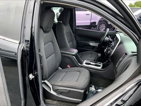 Used 2018 Chevrolet Colorado LT w/ LT Convenience Package RWD image 31