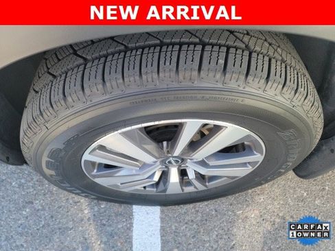 Used 2022 Nissan Pathfinder SL image 8