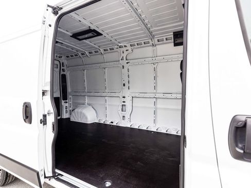 New 2026 RAM ProMaster 2500 w/ Premium Convenience Group FWD image 19