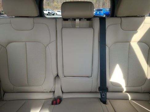 New 2025 Jeep Grand Cherokee Limited w/ Luxury Tech Group II image 17