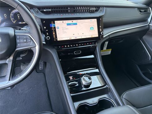 New 2026 Jeep Grand Cherokee Limited w/ Limited Altitude Package image 29