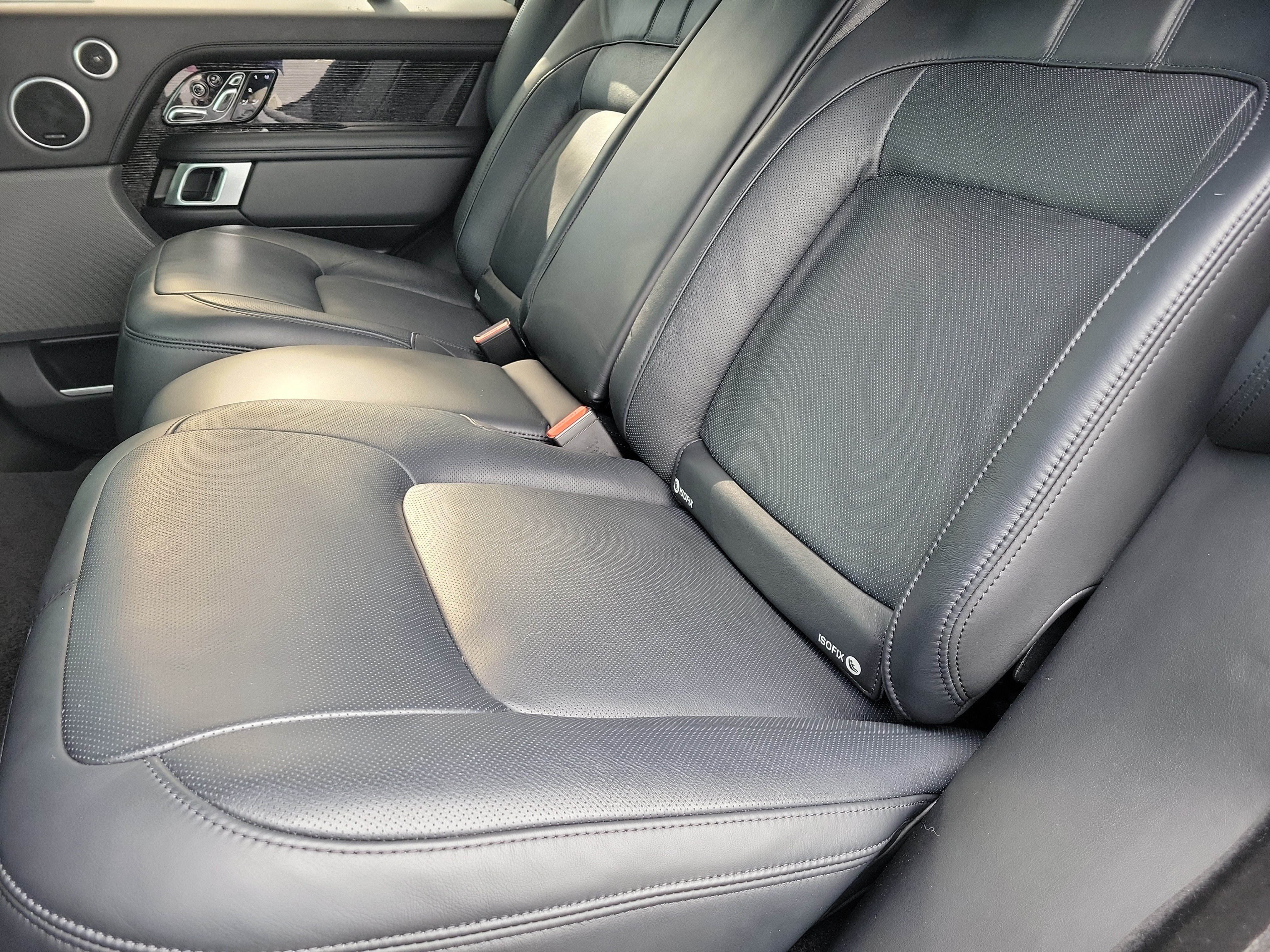 Used 2022 Land Rover Range Rover Autobiography AWD/4WD image 12