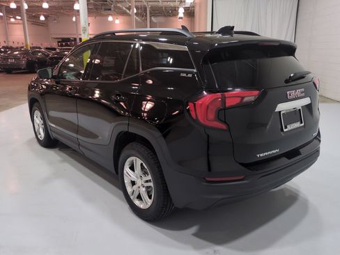 Used 2018 GMC Terrain SLE w/ Driver Convenience Package AWD/4WD image 5