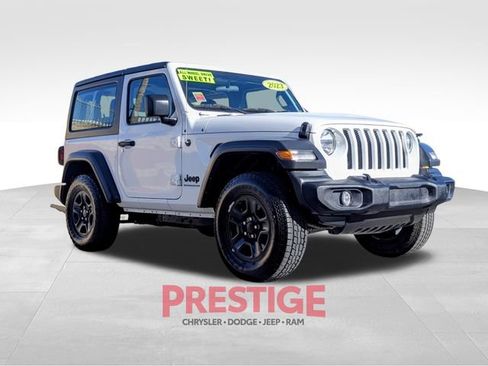 Used 2023 Jeep Wrangler Sport image 5
