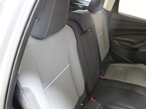 Used 2014 Ford Escape SE w/ Equipment Group 201A FWD image 9
