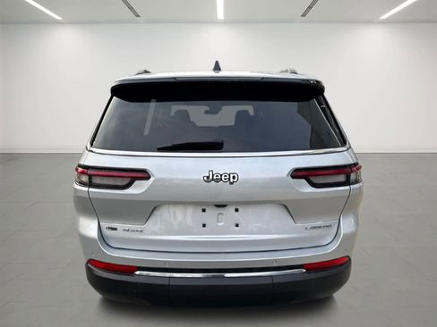 Used 2021 Jeep Grand Cherokee L Laredo w/ Luxury Tech Group I image 5