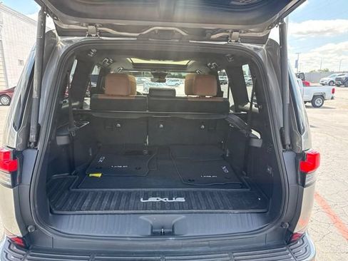 Used 2025 Lexus GX 550 AWD/4WD image 11