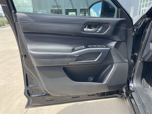 Certified 2023 Nissan Pathfinder SL image 14