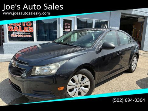 Used 2013 Chevrolet Cruze LS FWD image 1