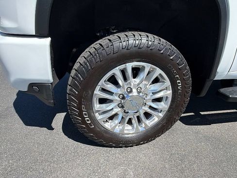 Used 2020 Chevrolet Silverado 3500 High Country w/ Z71 Off-Road Package AWD/4WD image 10