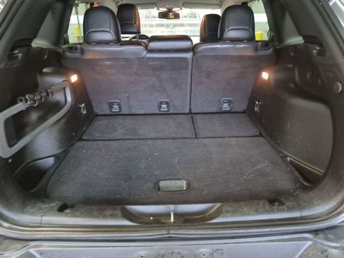 Used 2017 Jeep Cherokee Trailhawk w/ Safetytec Group image 9