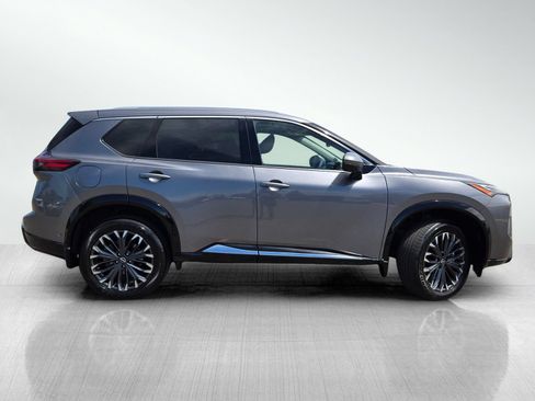 Used 2026 Nissan Rogue Platinum w/ Tech Package AWD/4WD image 3