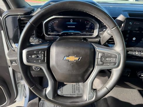 Used 2024 Chevrolet Silverado 2500 LT image 24